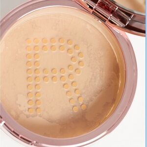 Revolution Cream Setting Powder Matte Finish Deep Honey